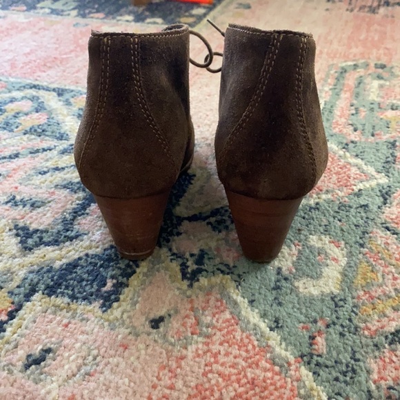 Brown leather booties - Picture 4 of 5